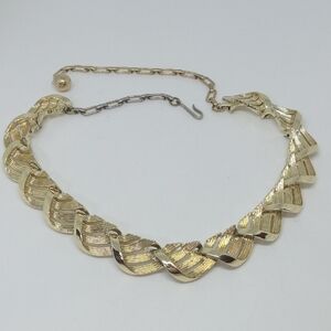 * vintage Schrager gold tone choker necklace 16"